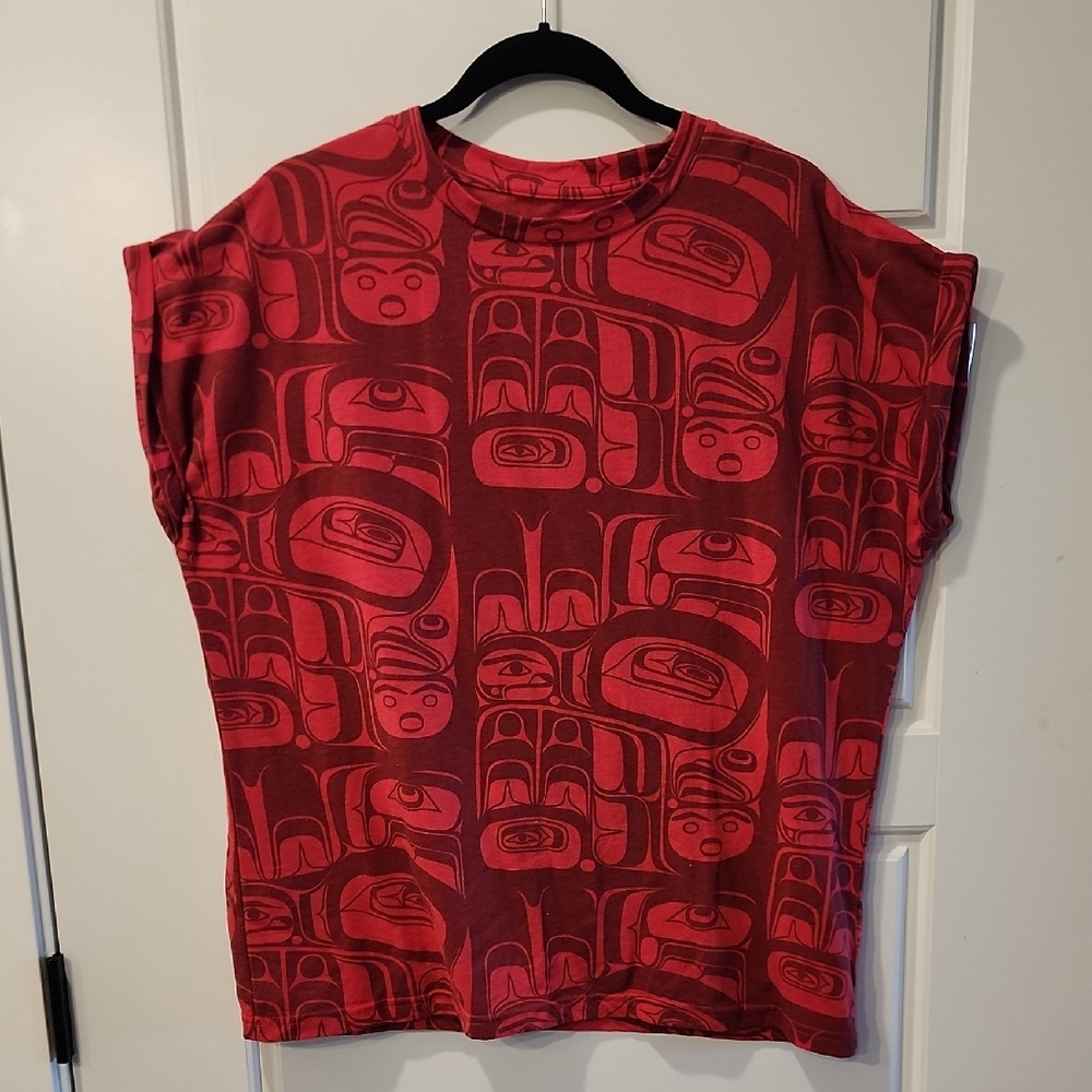 Tribal Patterned Red Women's Short Sleeve Top